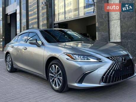 Lexus ES 2022 в Києві