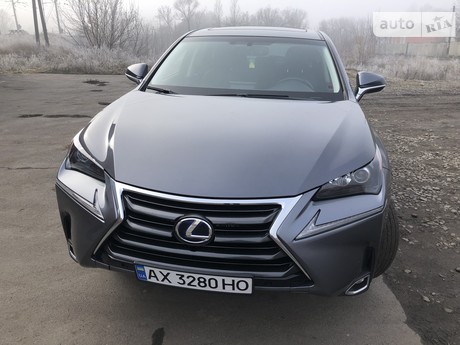 Lexus NX 300h 2015