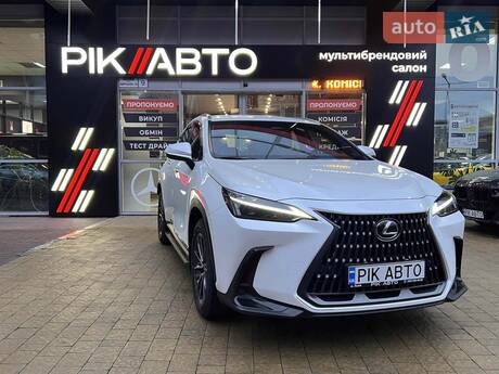 Lexus NX 2023 в Львові