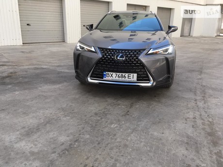 Lexus UX 200