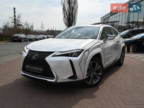 Lexus UX 2023 в Киеве