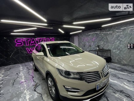 Lincoln MKC 2017