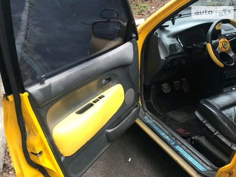 121 Mazda 121
