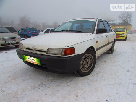 323 Mazda 323