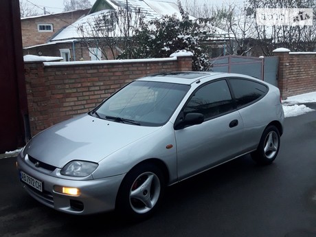 323 Mazda 323