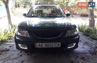 Mazda 323F 2001