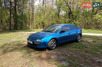 Mazda 323F 1998