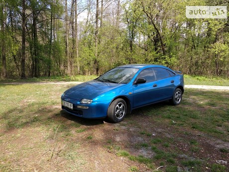 323F Mazda 323F