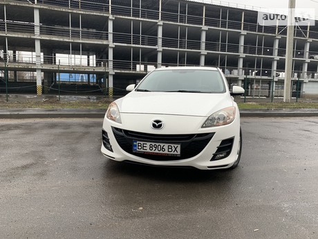 3 Mazda 3