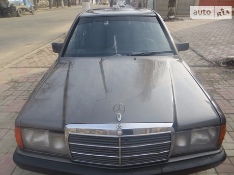 190 Mercedes-Benz 190