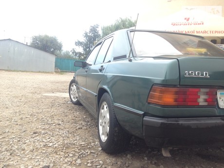 Mercedes-Benz 190 1984 Mercedes-Benz 190 1984