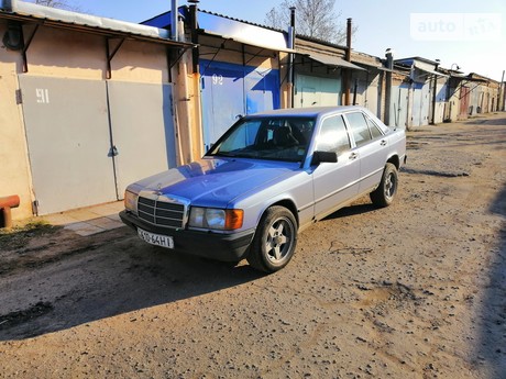 Mercedes-Benz 190 1986