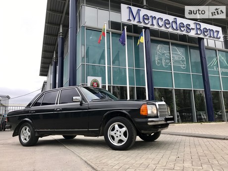 Mercedes-Benz 230 1982