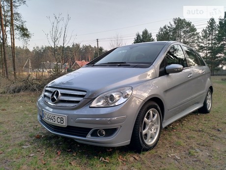 AUTORIA  6   -  200       Mercedes-Benz B 200