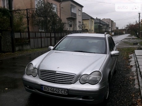 Mercedes-Benz C 200