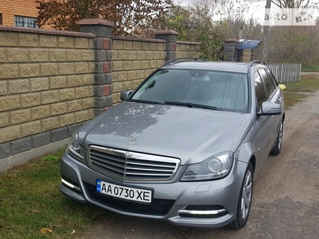 Mercedes-Benz C 220