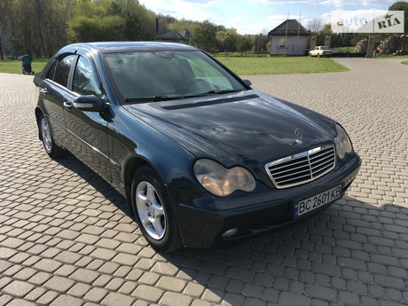 Mercedes-Benz C 220