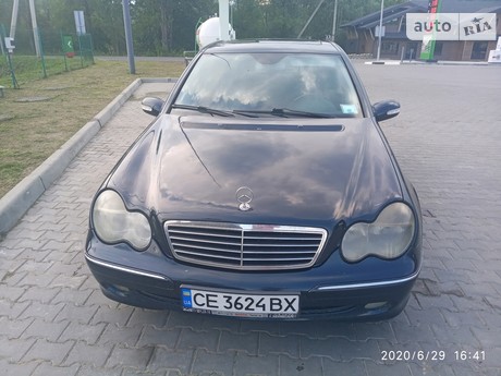 Mercedes-Benz C 270 2001