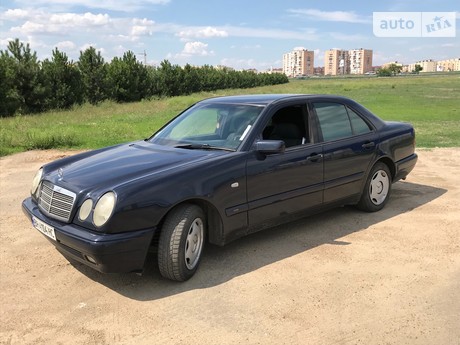 Mercedes-Benz E 200 1998