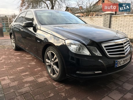 E 200 Mercedes-Benz E 200