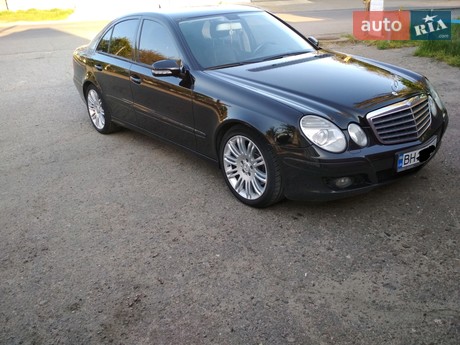 Mercedes-Benz E 200 2006