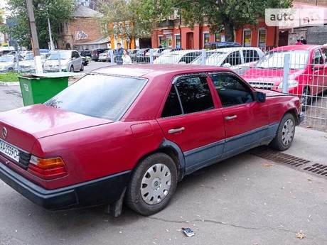 E 200 Mercedes-Benz E 200