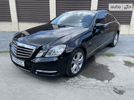 Mercedes-Benz E 200 2011