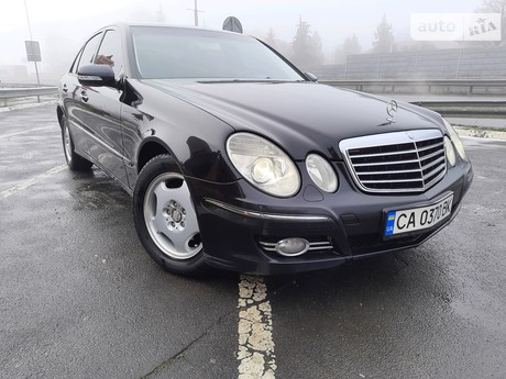 Mercedes-Benz E 220