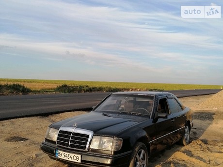 Mercedes-Benz E 230 1988