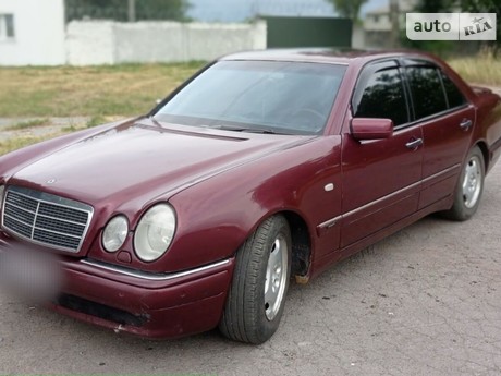 Mercedes-Benz E 230 1996