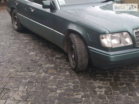E 250 Mercedes-Benz E 250