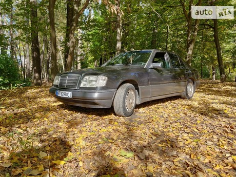 Mercedes-Benz E 300D 1994