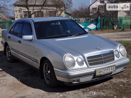 Mercedes-Benz E-Class 1998