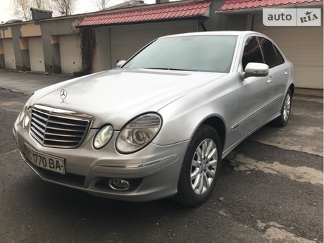 Mercedes-Benz E-Class 2008