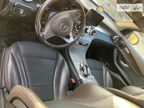 Mercedes-Benz GLC 220 2017