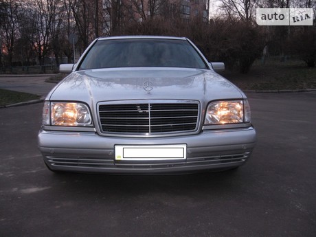 Mercedes-Benz S-Class