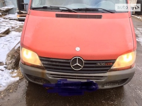 Mercedes-Benz Sprinter 2000