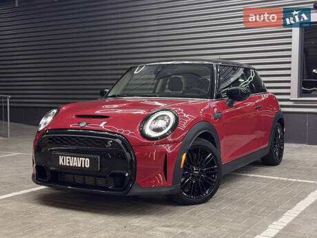 MINI Cooper 2023 в Киеве