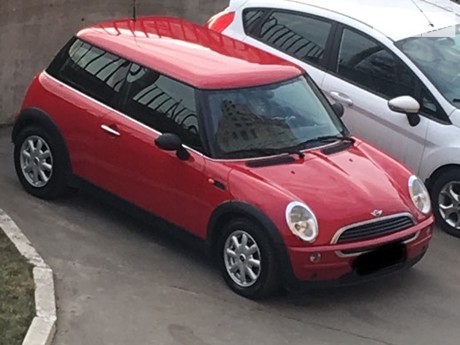 MINI One 2004