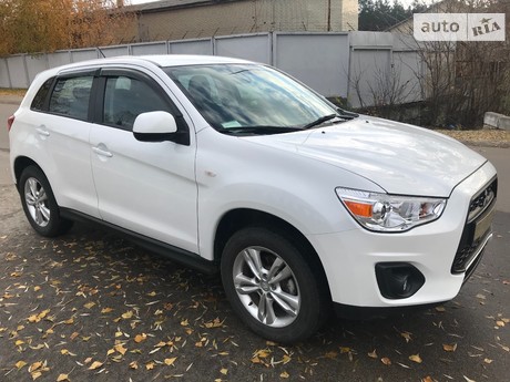 Mitsubishi ASX 1.6 MT (117 л.с.) 2015