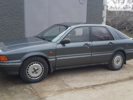 Mitsubishi Galant 1990