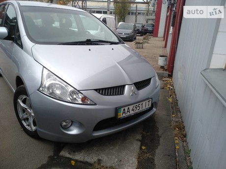 Mitsubishi Grandis 2009