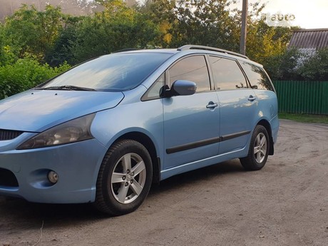 Mitsubishi Grandis 2004