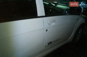 Mitsubishi i-MiEV 2012