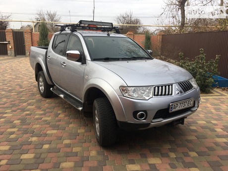 Mitsubishi L 200