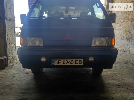 L 300 пасс. Mitsubishi L 300 пасс.