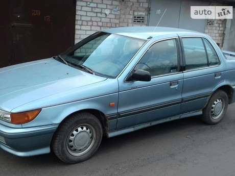 Mitsubishi Lancer 1989