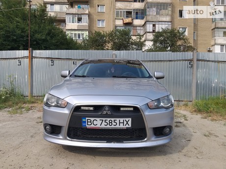 Mitsubishi Lancer