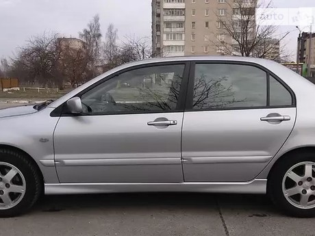 Mitsubishi Lancer