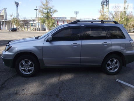 Mitsubishi Outlander 2003